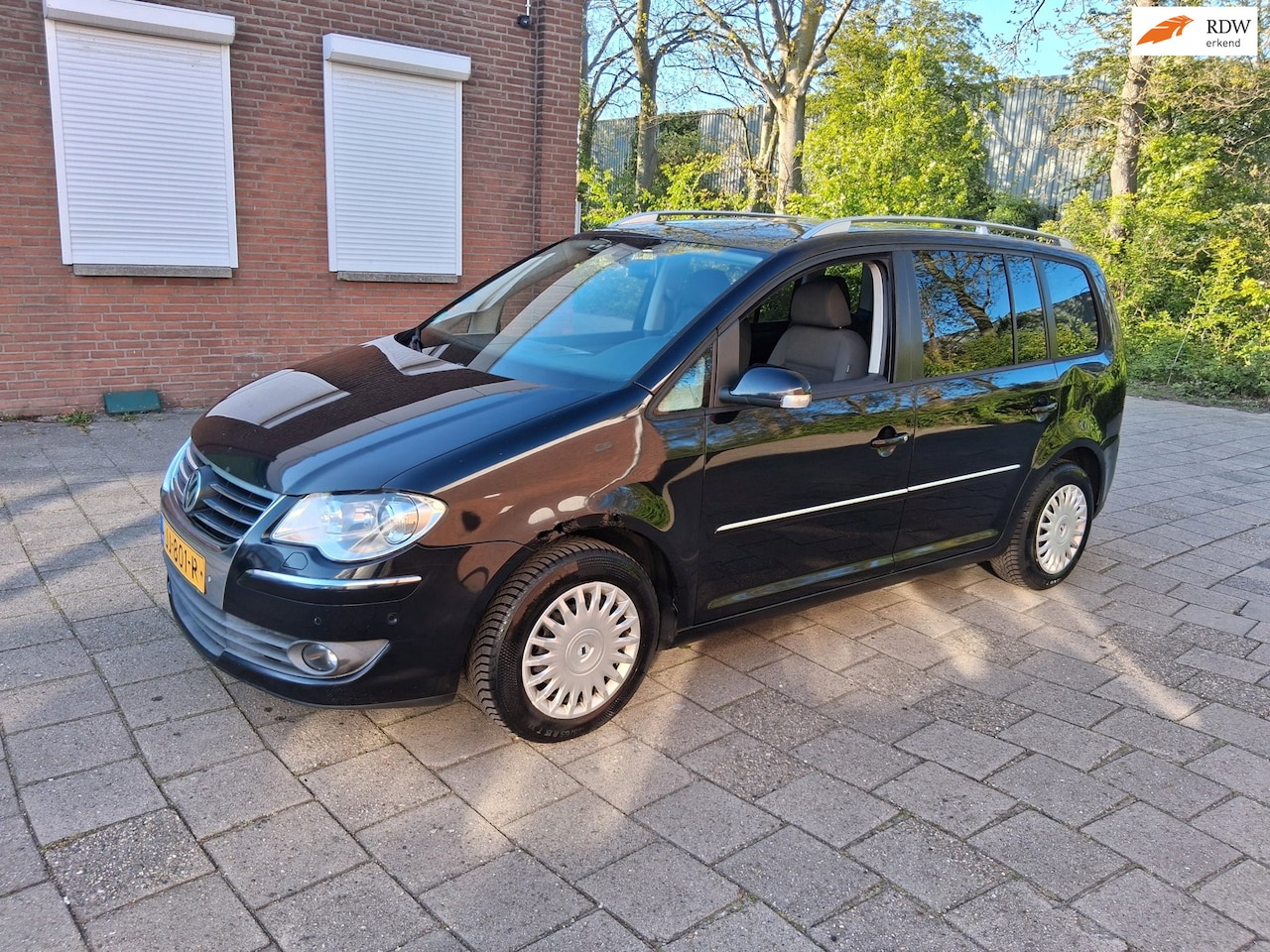 Volkswagen Touran - 2.0 TDI Comfortline Navi Apk 7 persoons !! - AutoWereld.nl