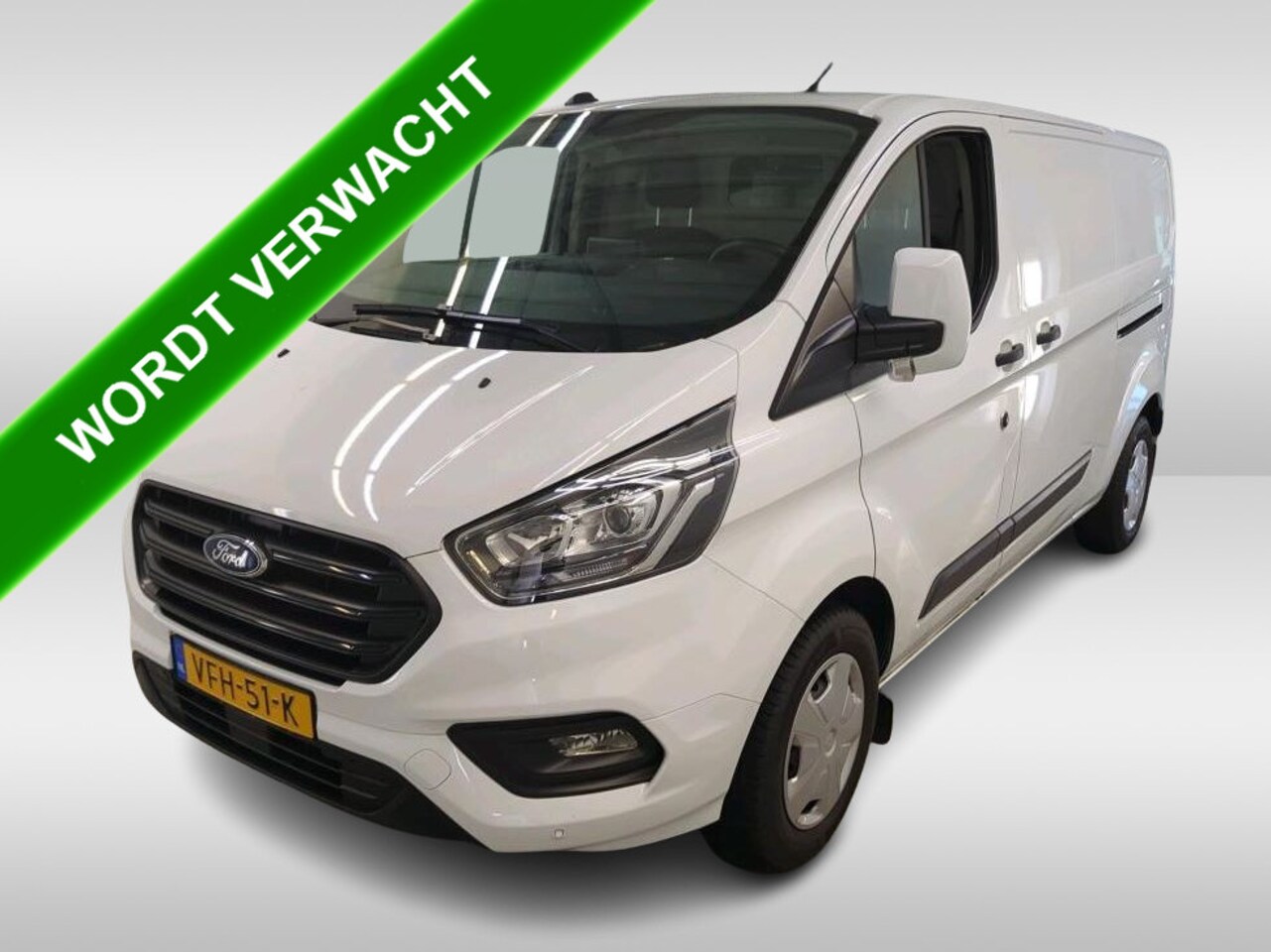 Ford Transit Custom - 320 2.0 TDCI Automaat 131PK L2H1 / 2x Schuifdeur / Trekhaak / Pdc.+Camera / Safety & Comfo - AutoWereld.nl