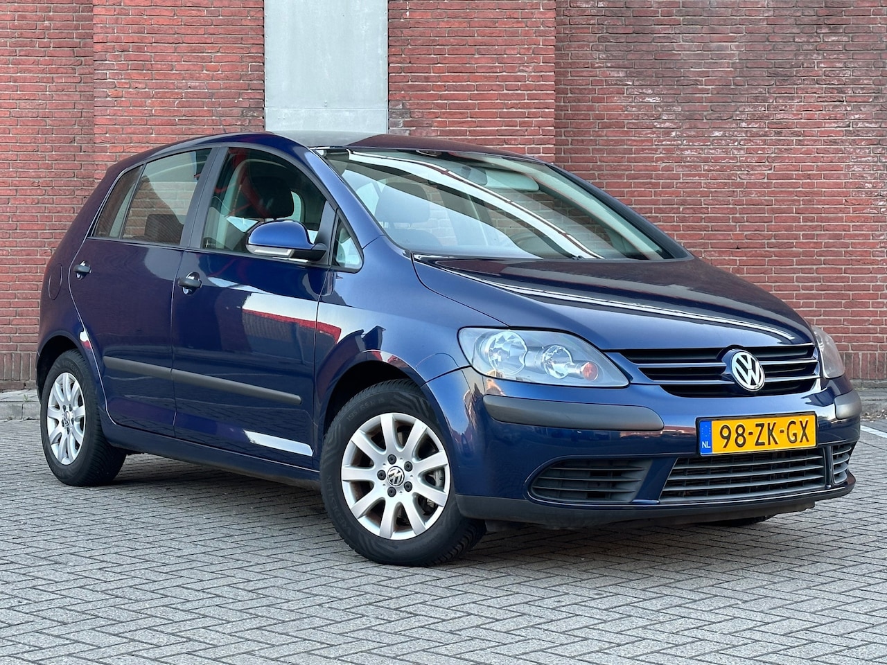Volkswagen Golf Plus - 1.9 TDI Comfortline|AUTOMAAT|AIRCO|CRUISE|TREKHAAK - AutoWereld.nl