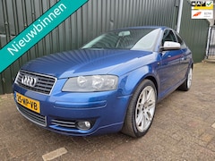 Audi A3 - 1.6 FSI Ambition S-Line