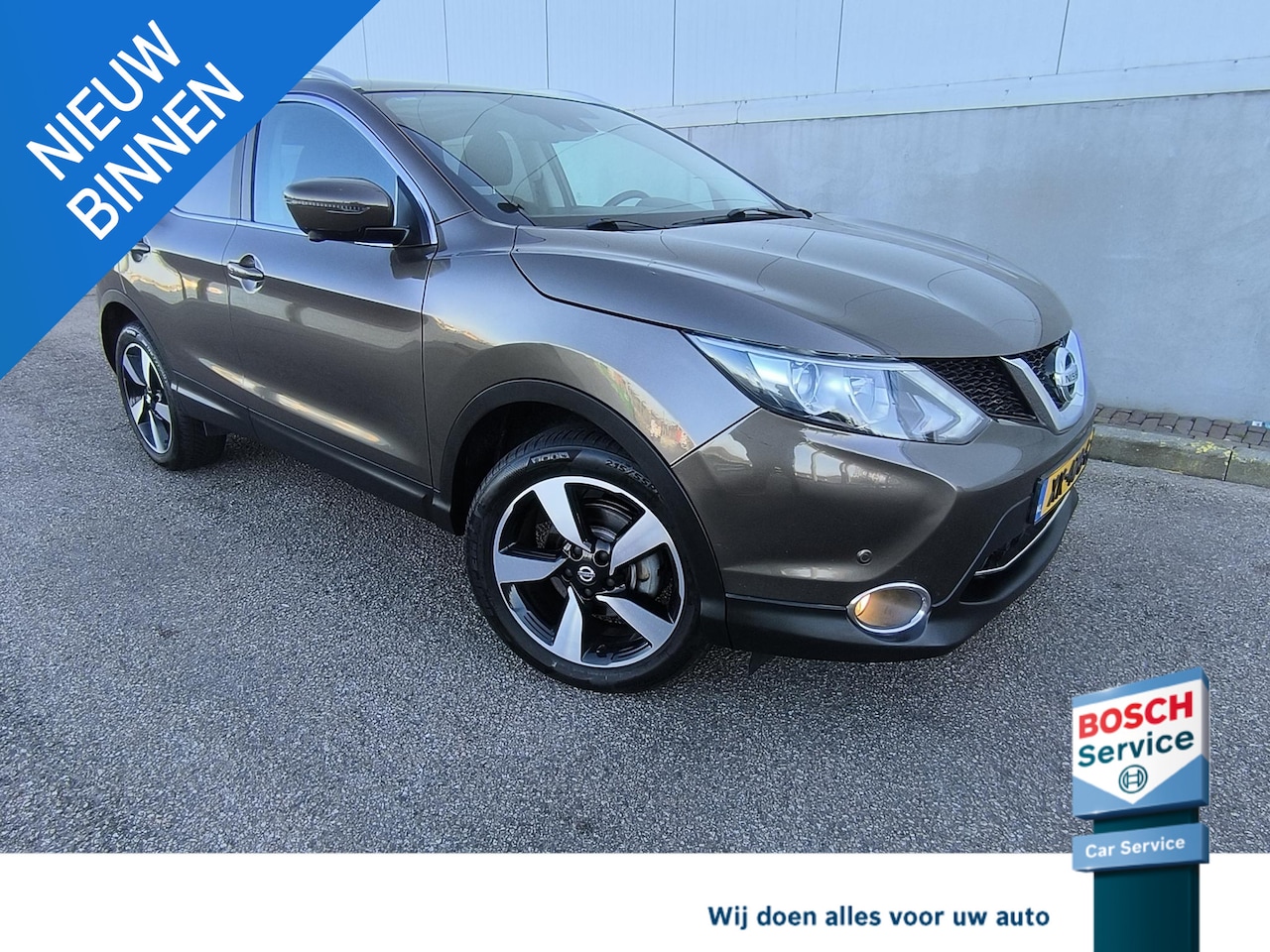 Nissan Qashqai - 1.2 N-Vision 360graden camera, Pano dak, trekhaak, stoel verwarming, all season banden, Da - AutoWereld.nl