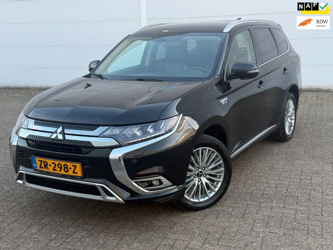 Mitsubishi Outlander - 2.4 PHEV Intense+ 2.4 PHEV Intense - AutoWereld.nl