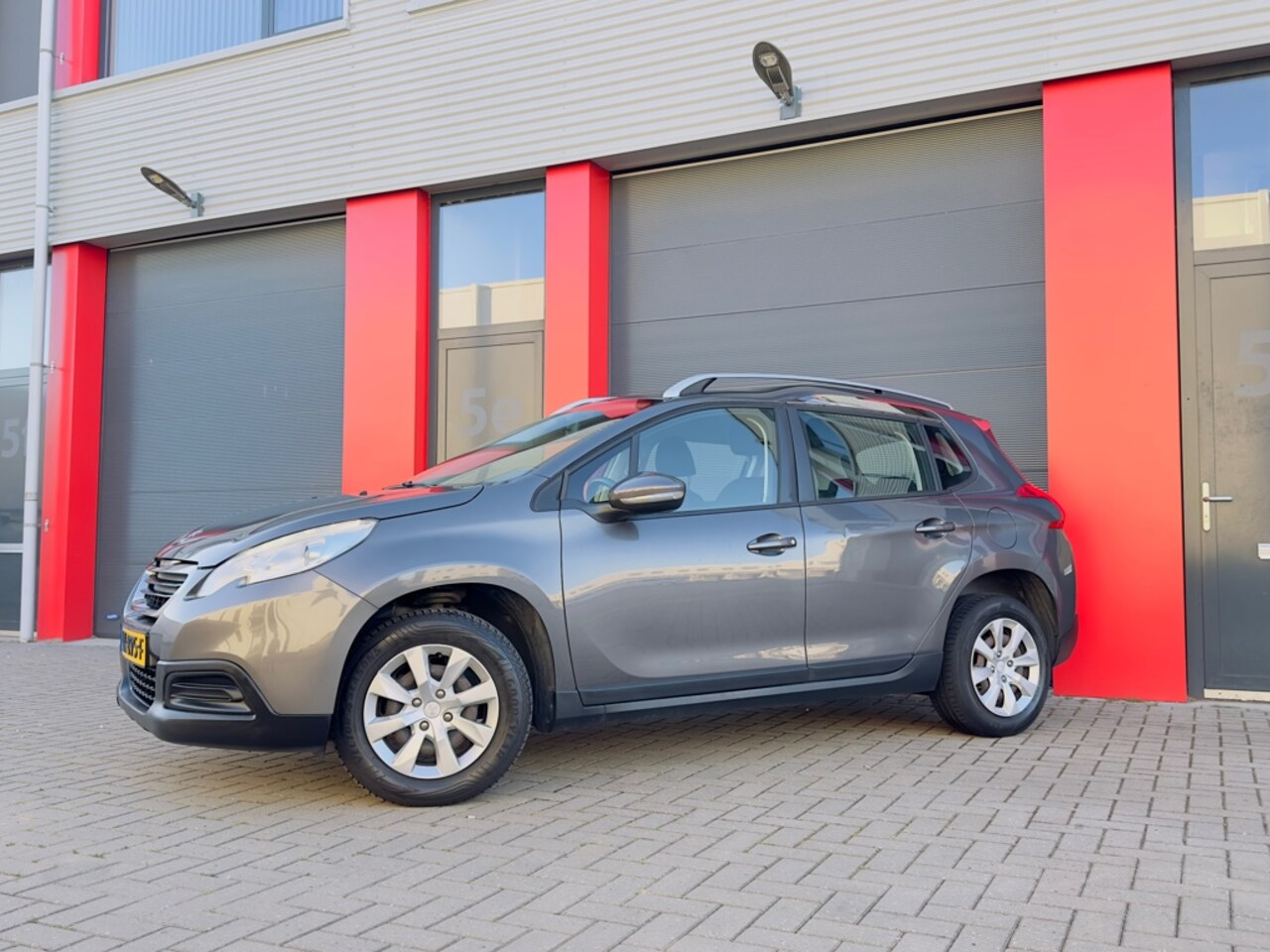 Peugeot 2008 - 1.2 VTi Active 1.2 VTi Active
