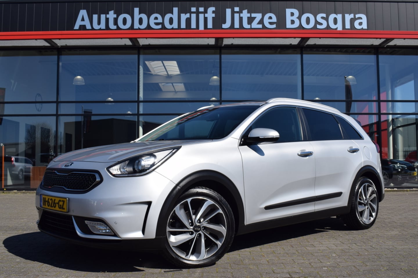 Kia Niro - 1.6 GDi Hybrid ExecutiveLine Bi-Xenon | Zwart Leder | Carplay | Schuifdak | JBL | Keyless - AutoWereld.nl
