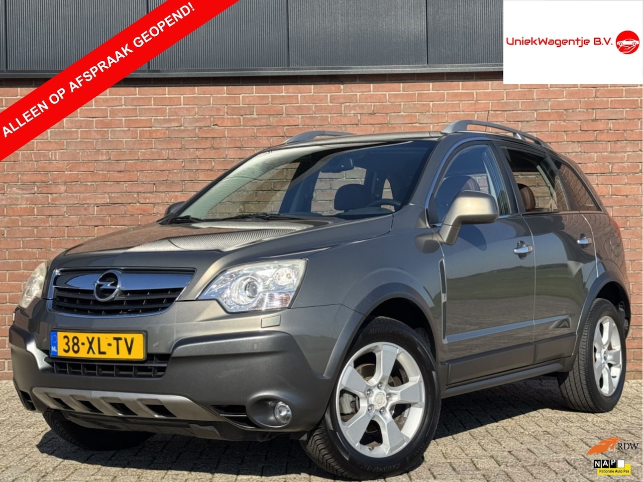 Opel Antara - 3.2 V6 COSMO | NL-AUTO! | LEDER! | TREKHAAK! - AutoWereld.nl