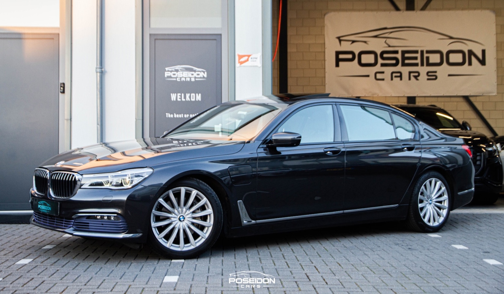 BMW 7-serie - 740Le xDrive iPerformance High Executive PANO | HARMAN/KARDON | 360CAMERA | MEMORY | HEAD- - AutoWereld.nl
