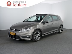 Volkswagen Golf - 1.2 TSI Connected Series R-line | Pano | ACC |Carplay | Winterpakket |
