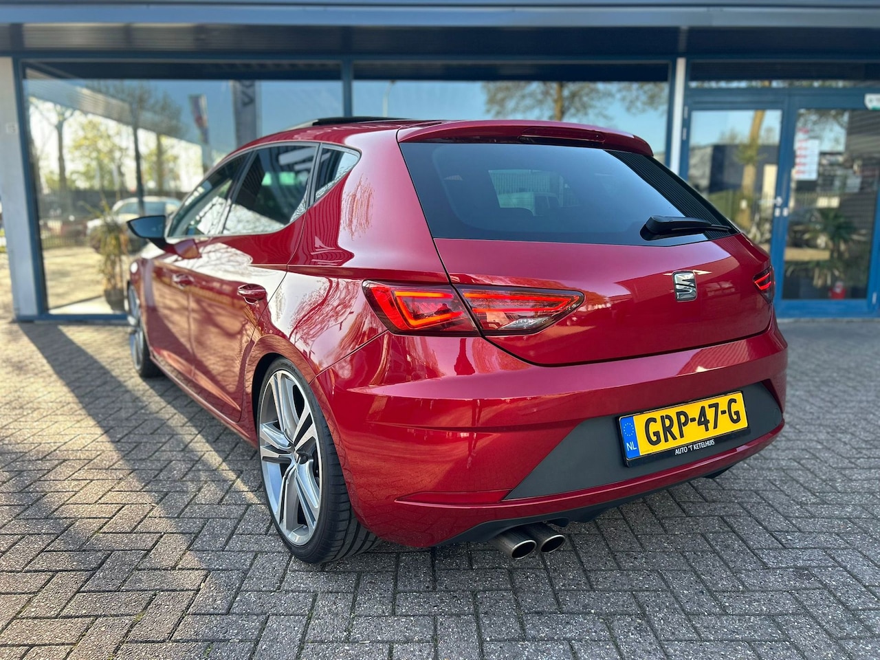 SEAT Leon - 1.8 TSI FR Connect|Camera|Alcantara|Pano|Full-Link