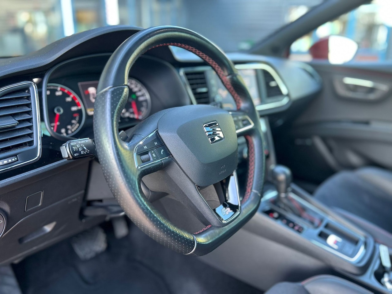SEAT Leon - 1.8 TSI FR Connect|Camera|Alcantara|Pano|Full-Link