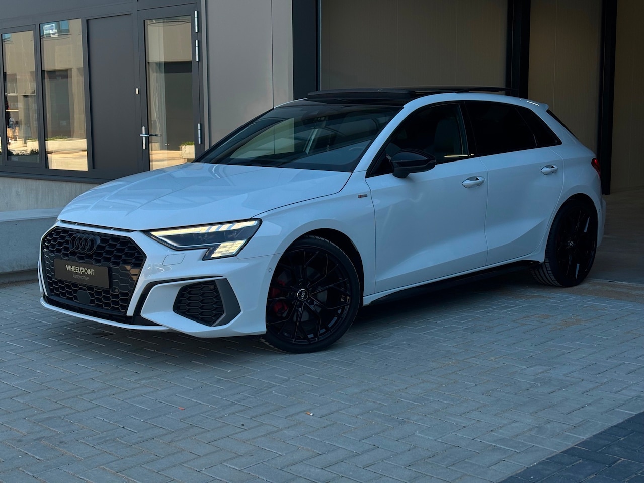 Audi A3 Sportback - 35 TFSI edition one|Pano|Keyless|Sfeer| - AutoWereld.nl