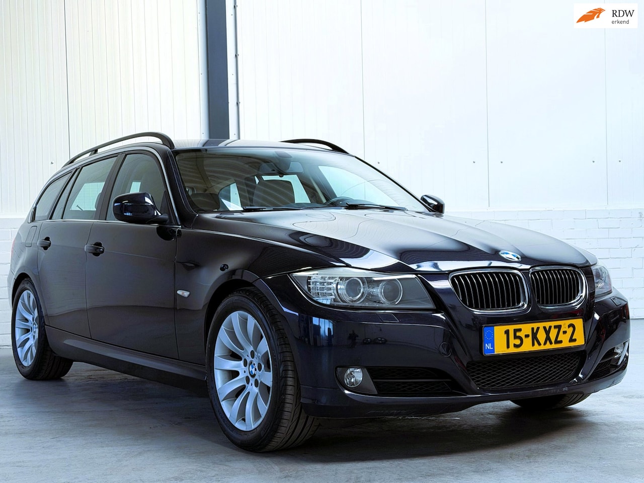 BMW 3-serie Touring - 325i Business Line|Org NL|Trekhaak - AutoWereld.nl
