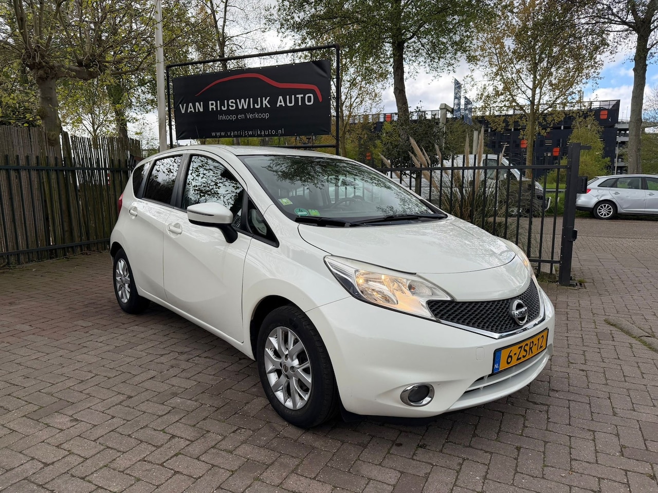 Nissan Note - 1.2 Connect Edition Clima Nav Cruise-con 5Drs - AutoWereld.nl