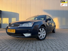Ford Mondeo - 2.0-16V Trend