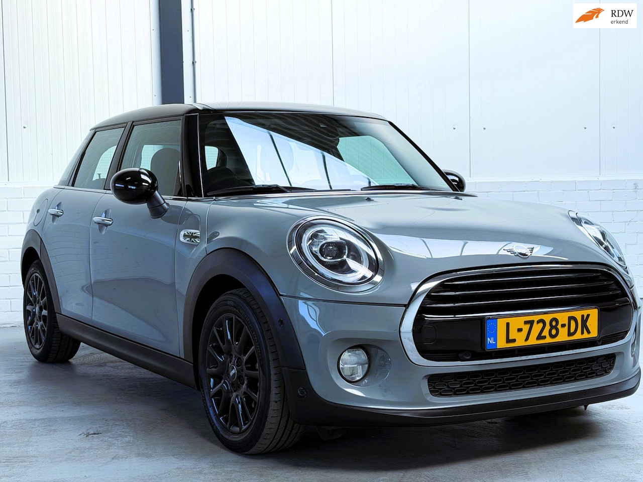 MINI Cooper - Mini 1.5 Pepper|LED|P.D.C.|Navi - AutoWereld.nl
