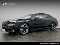 BMW i7 - xDrive60 106 kWh M-Sport Pro | Bowers & Wilkins | Panoramadak | Connoisseur Pack | Trekhaa