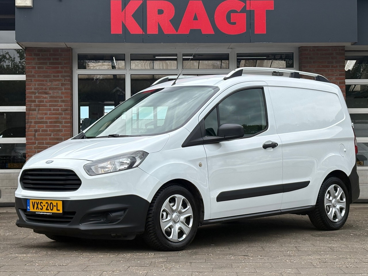 Ford Transit Courier - |MARGE|BENZINEMOTOR|radio|bluetooth|trekhaak|multifunctioneel stuurwiel - AutoWereld.nl
