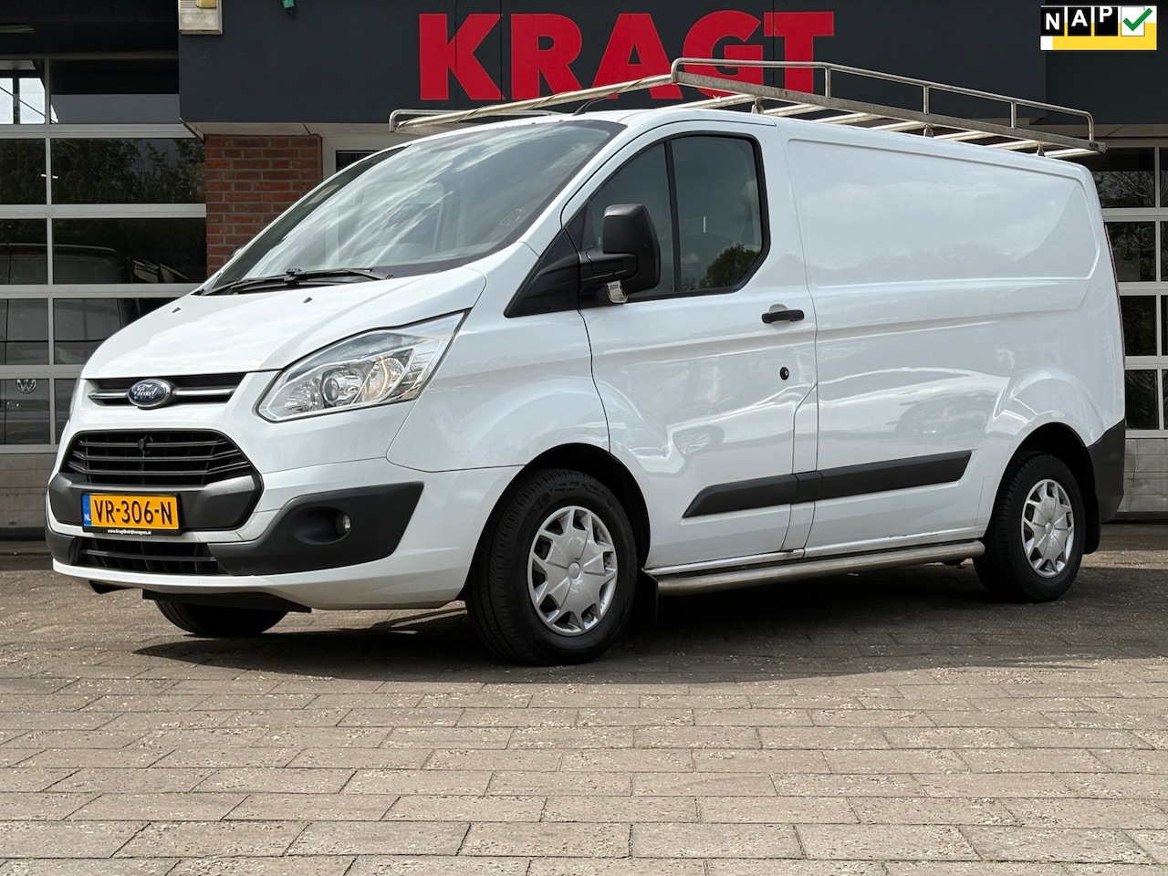 Ford Transit Custom - 270 2.2 TDCI L1H1 Trend|NAP|airco|cruise|achteruitrijcamera|navi|trekhaak|imperiaal|voorru - AutoWereld.nl
