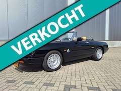 Alfa Romeo Spider - 2.0 met Alfaholics velgen