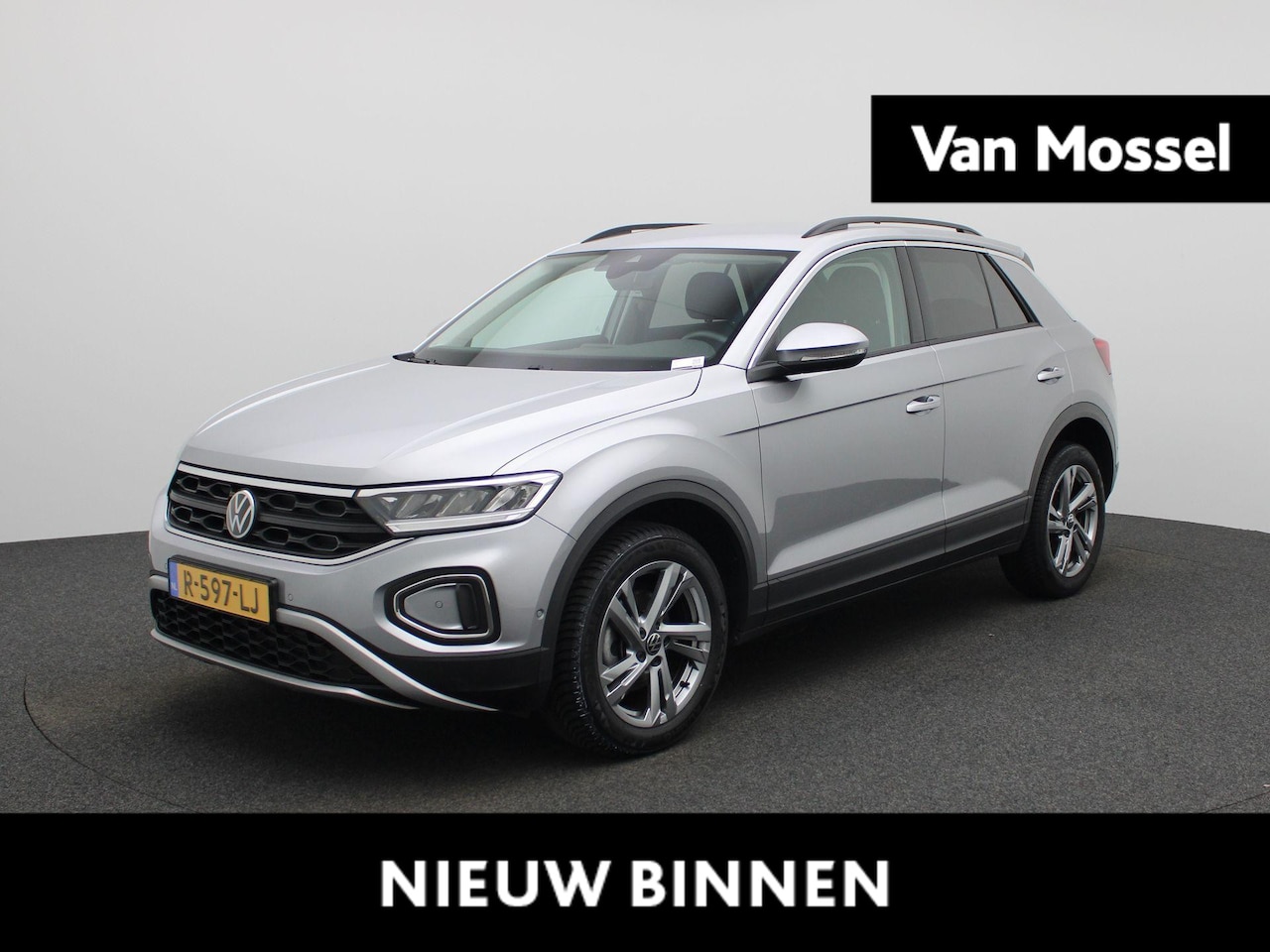 Volkswagen T-Roc - 1.0 TSI Life 75 Edition | APPLE CARPLAY | ACHTERUITRIJCAMERA | AIRCO | BLUETOOTH | VIRTUAL - AutoWereld.nl