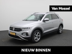 Volkswagen T-Roc - 1.0 TSI Life 75 Edition | APPLE CARPLAY | ACHTERUITRIJCAMERA | AIRCO | BLUETOOTH | VIRTUAL