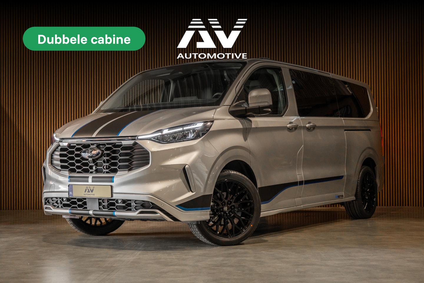Ford Transit Custom - 2.0 TDCI L2H1 SPORT 170 PK DC | BPM VRIJ | DUBBEL CABINE | 360 CAMERA | ACC | BLIS | NAVIG - AutoWereld.nl