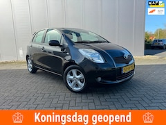 Toyota Yaris - 1.3 VVTi Luna|KEYLESS|KLIMA|APK|LMV|5DRS|TRKHK