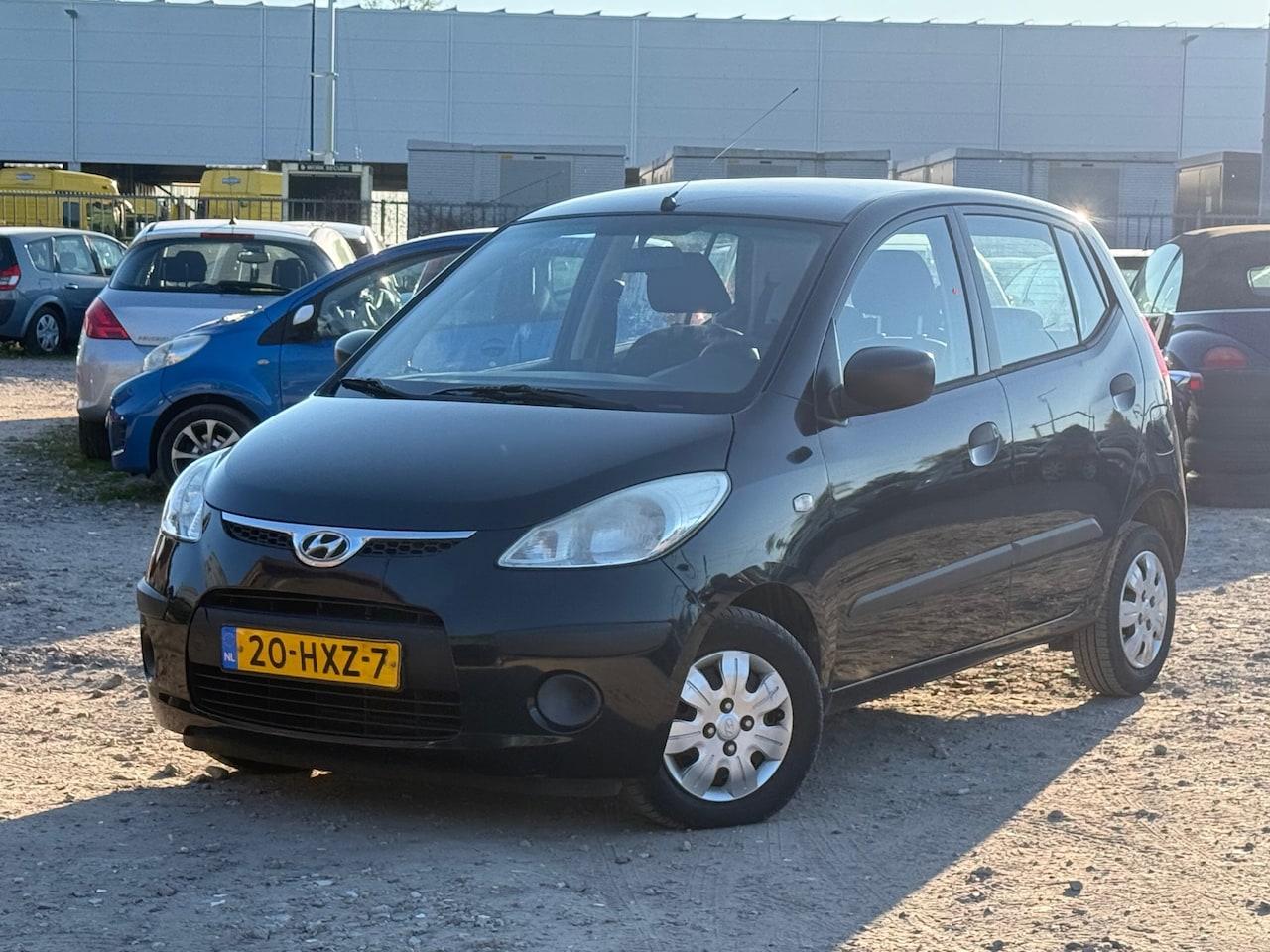 Hyundai i10 - 1.1 Active/ ZEER ZUINIG/ LAAG KM - AutoWereld.nl