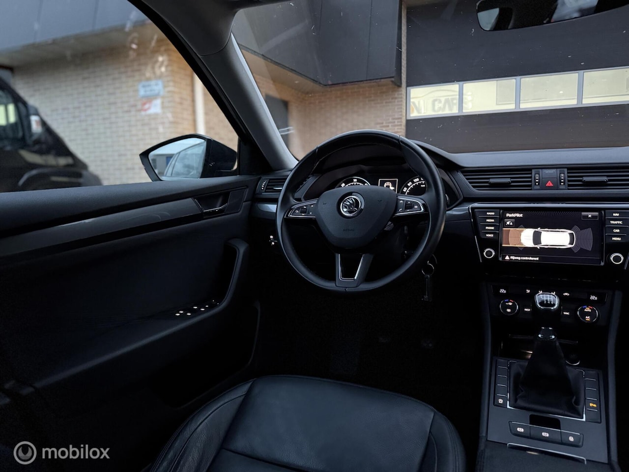 Skoda Superb Combi - 1.6 TDI Active Business|Navi|leer|2017 - AutoWereld.nl