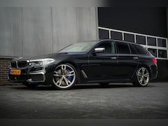 BMW 5-serie Touring - M550d 400pk xDrive High Executive M-Sportpakket /BTW-Auto/ Led-Koplamp/ Leder/ Sport-Stoel