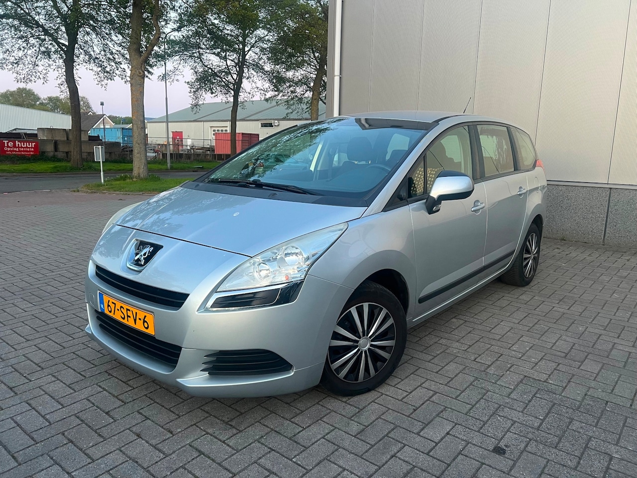 Peugeot 5008 - 1.6VTI Blue Lease 7 zitter - AutoWereld.nl