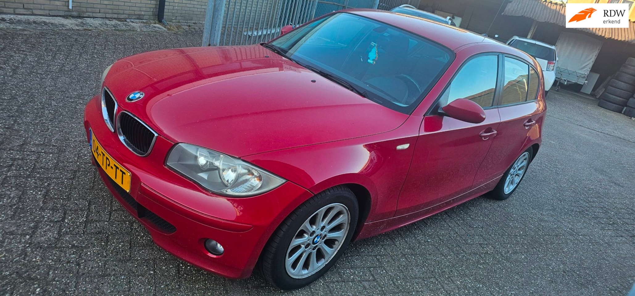 BMW 1-serie - 116i Business Line clima sport velgen - AutoWereld.nl