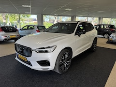 Volvo XC60 - 2.0 T8 Twin Engine AWD R-Design 408PK Bowers&Wilkens, luchtvering, trekhaak, 22 inch hele