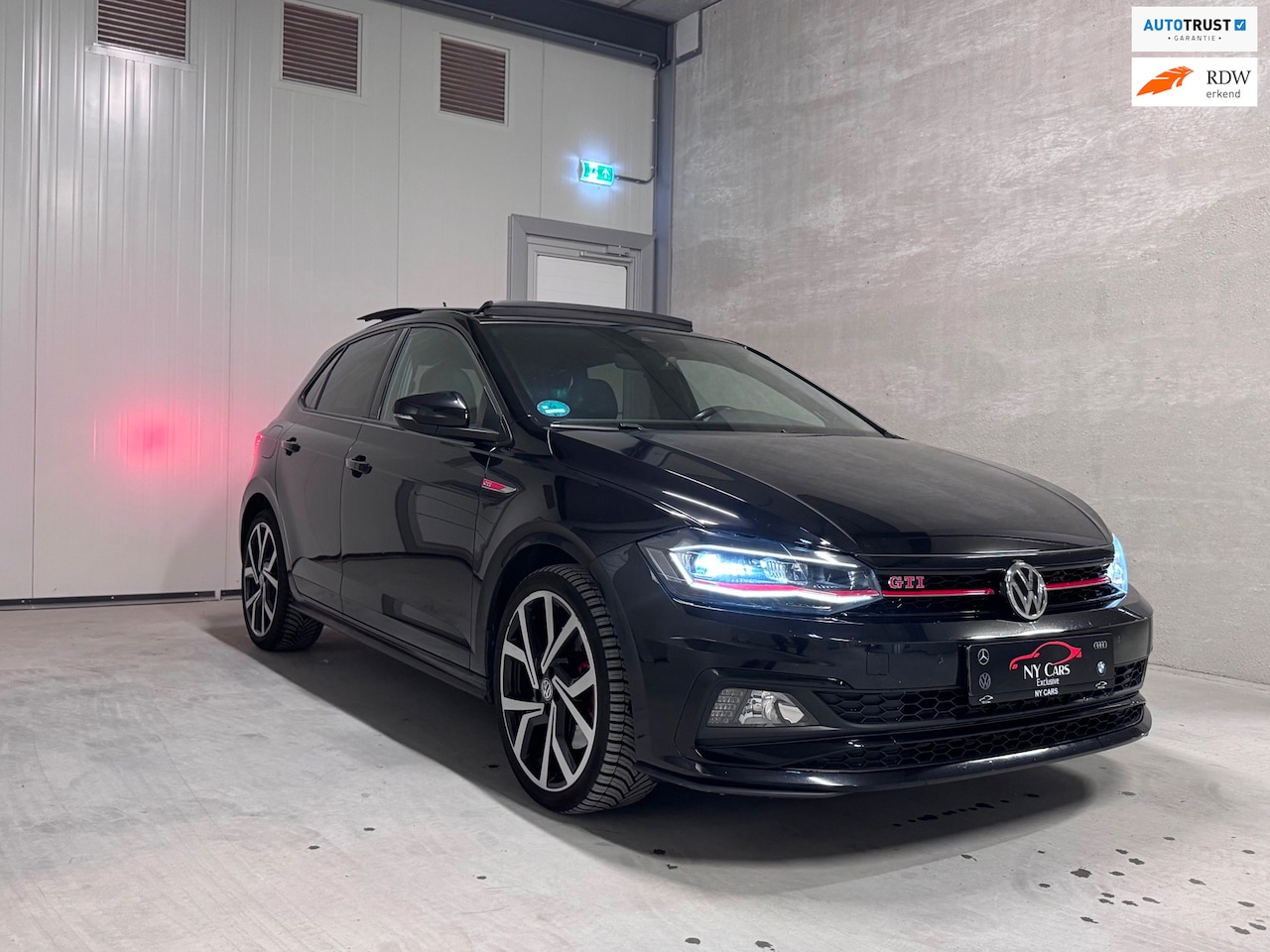 Volkswagen Polo - 2.0 TSI GTI Pano|Beats|Sfeer|Virtual|Camera - AutoWereld.nl