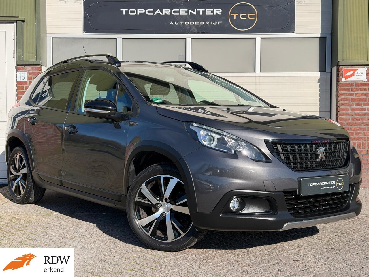 Peugeot 2008 - 1.2 PureTech GT-Line/CAMERA/PARKS/NAVI/AUT - AutoWereld.nl