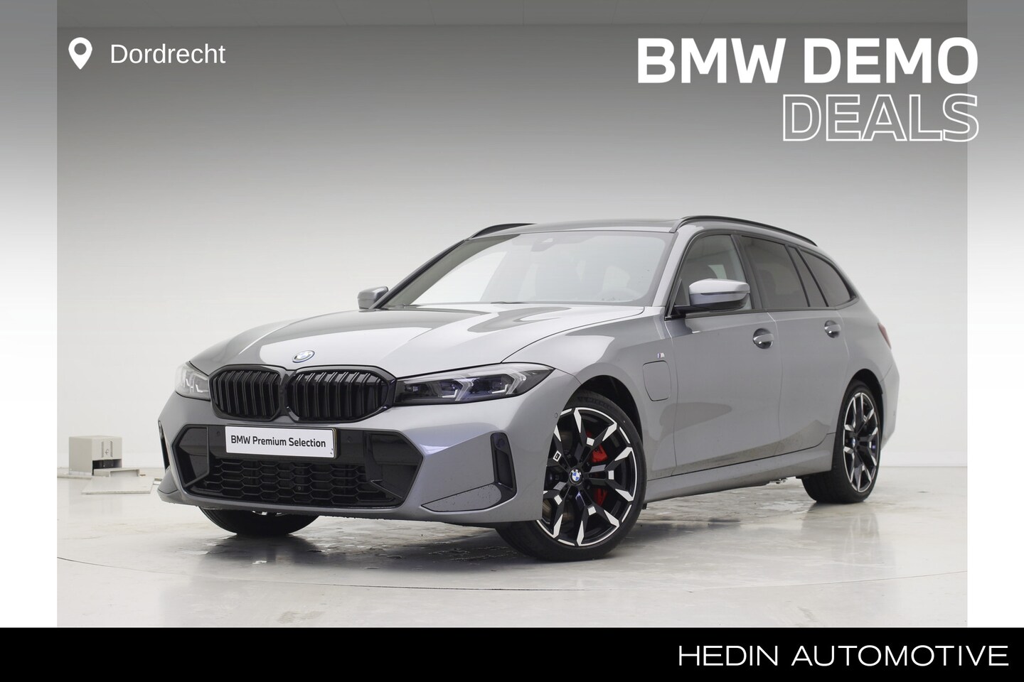 BMW 3-serie Touring - 330e M-Sport Pro | Panorama | 19" | Trekhaak | Nu 58.895,- - AutoWereld.nl