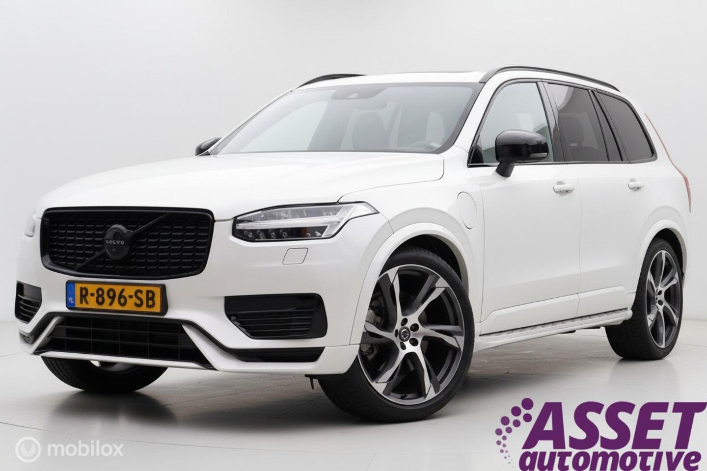 Volvo XC90 - T8 Recharge R-Design inc BTW | trekhaak/pano/360 - AutoWereld.nl