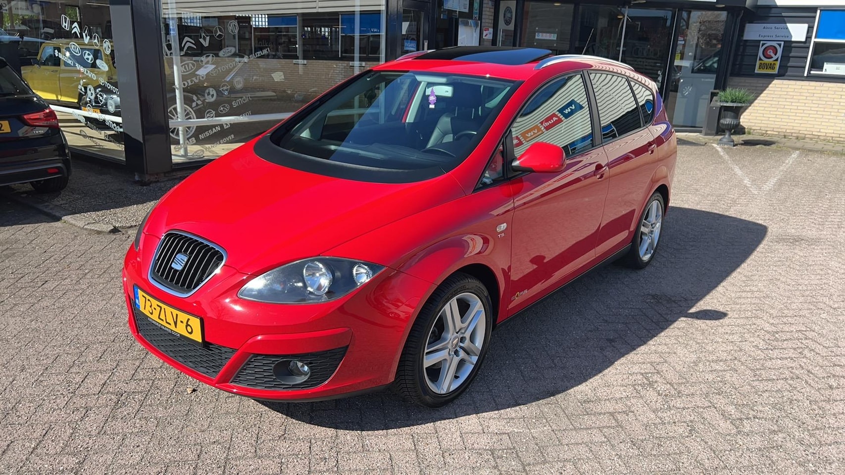 SEAT Altea XL - 1.2 TSI Ecomotive Businessline COPA Panoramadak, lederen bekleding, trekhaak, dakrails, na - AutoWereld.nl