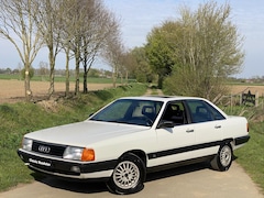 Audi 100 - 2.0 CC, 1986, TREKHAAK, SCHUIFDAK