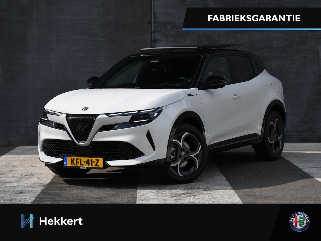Alfa Romeo Junior - Ibrida Sport Speciale 1.2 Turbo Hybrid 145pk Automaat SCHUIF-DAK | ADAPT. CC | DODE HOEK | - AutoWereld.nl