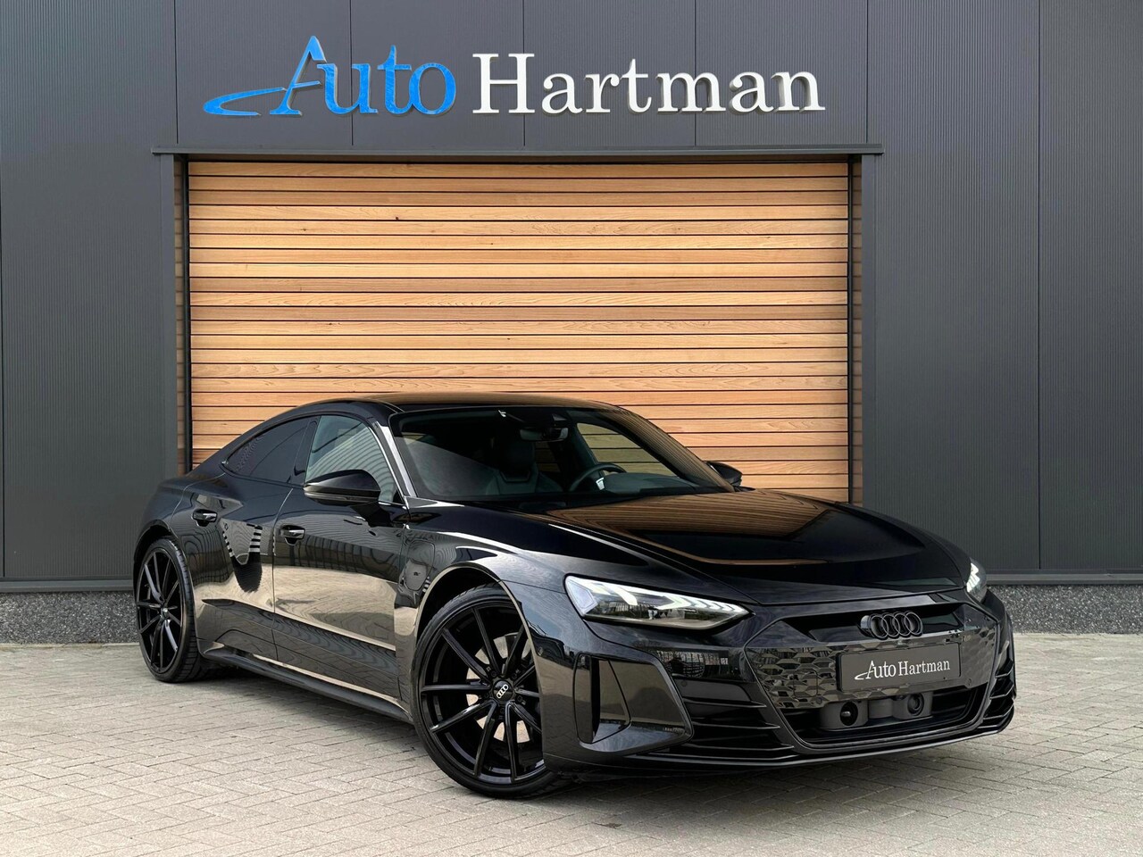 Audi e-tron GT - S-line 93 kWh 4W-BESTURING|LUCHTVERING|STOELVENTILATIE|B&O - AutoWereld.nl