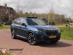BMW iX3 - Executive 80 kWh | Panoramadak | Camera | Sfeerverlichting | Apple Carplay | Cruise Contro