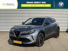 Alfa Romeo Junior - Elettrica Speciale 54 kWh Navigatie | Camera | LED Matrix | Warmte pomp | Pack Techno | Al
