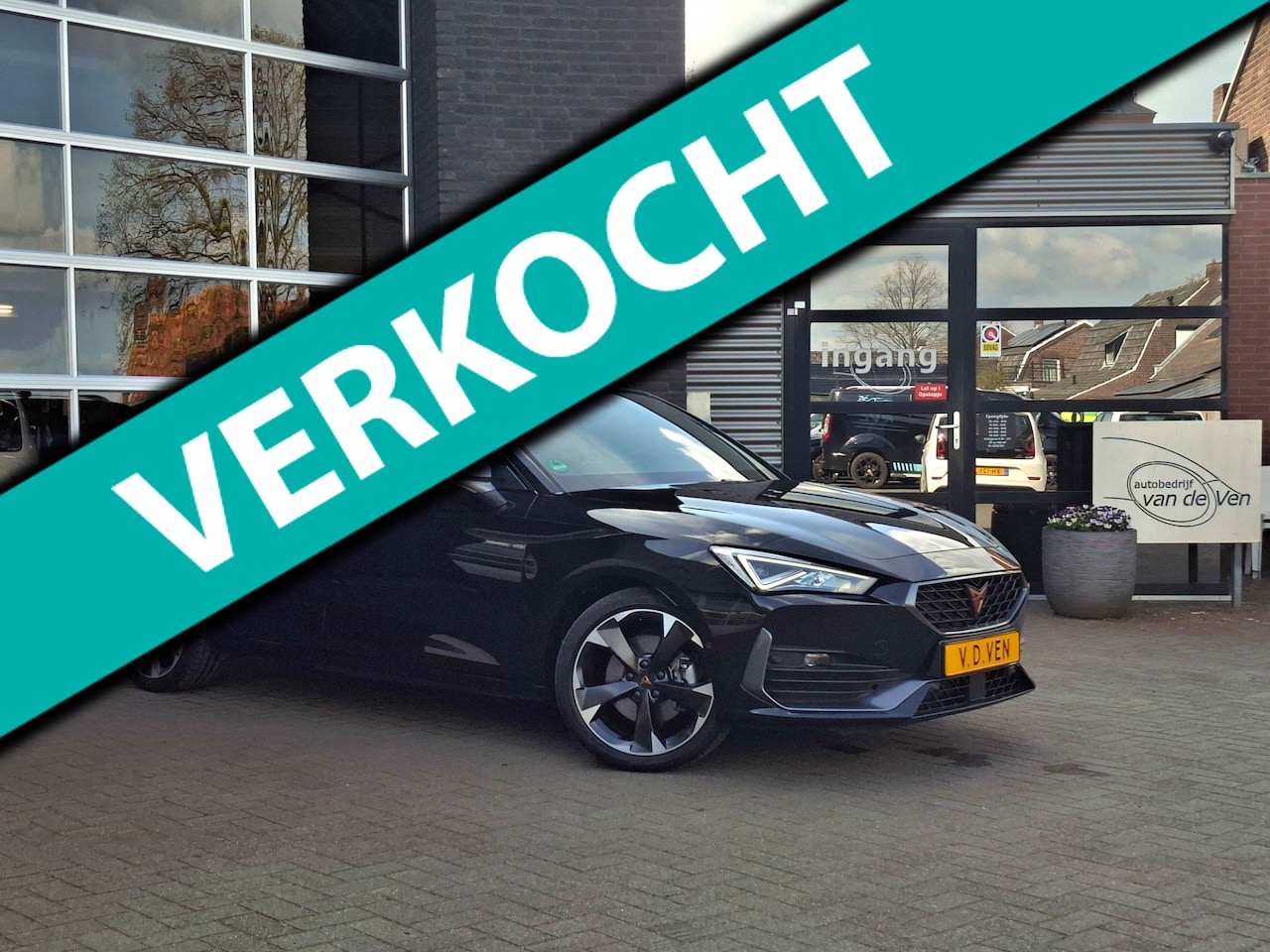 CUPRA Leon Sportstourer - 1.4 e-Hybrid | 204PK | Zwenkbare trekhaak | Prijs inclusief afleverbeurt + 12 maanden Bova - AutoWereld.nl