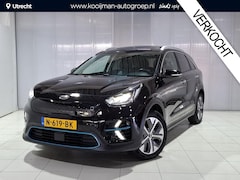 Kia e-Niro - ExecutiveLine 64 kWh SOH 100% Stoel en Stuur verwarming, Schuif kantel dak, Apple Carplay/