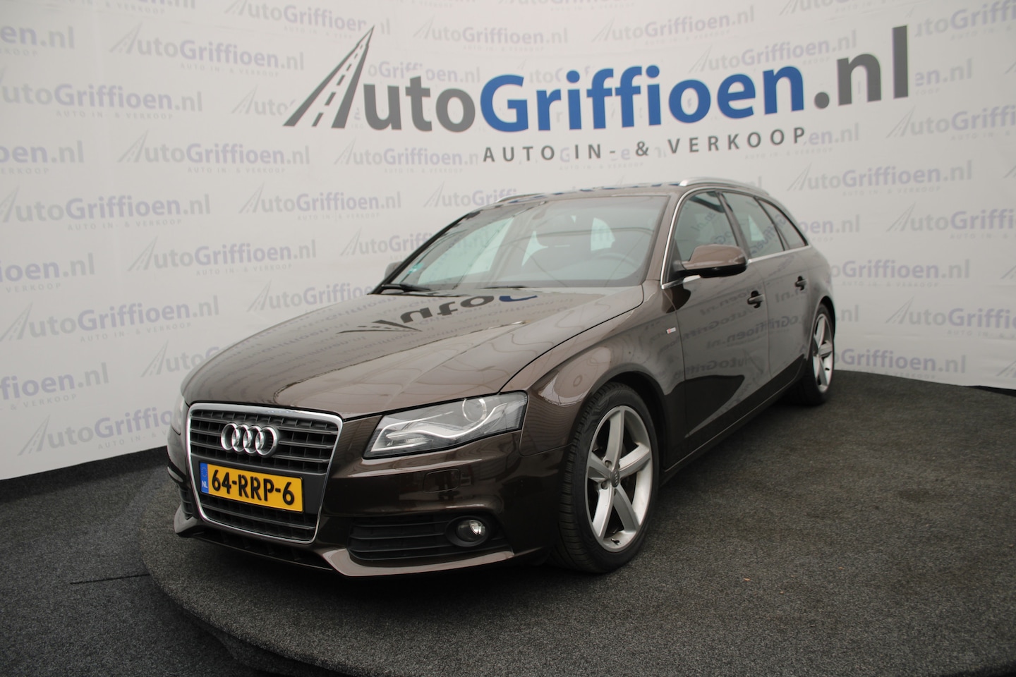 Audi A4 Avant - 2.7 TDI Pro Line S nette stationcar met trekhaak - AutoWereld.nl