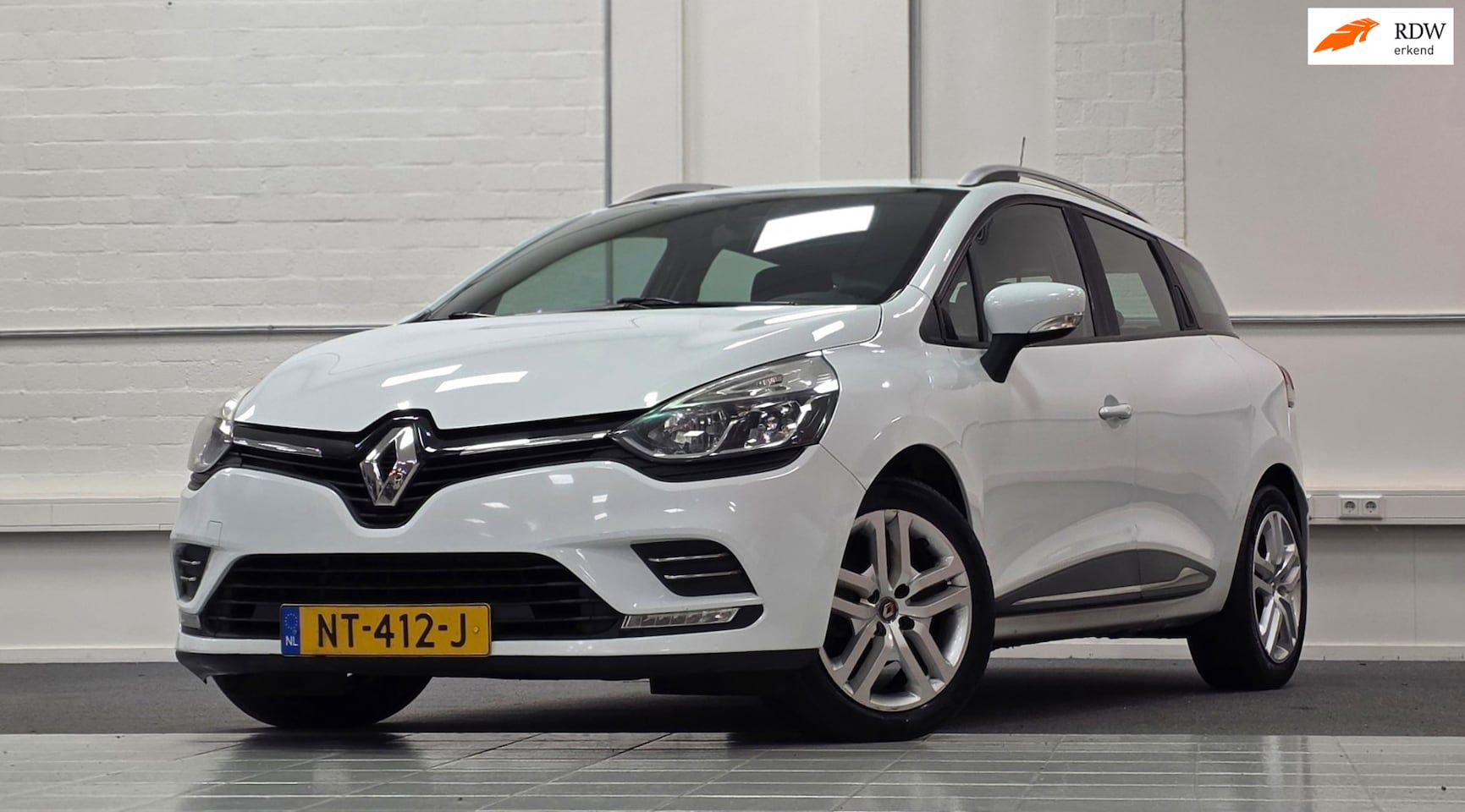 Renault Clio Estate - 1.5 dCi Ecoleader Zen Navigatie Nieuwe APK 3e Eigenaar - AutoWereld.nl