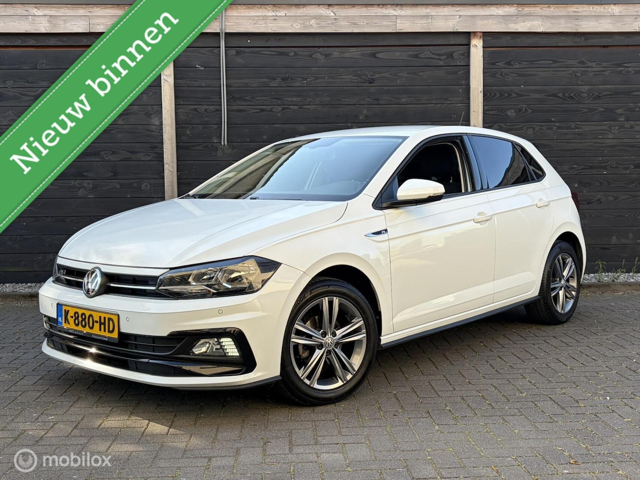 Volkswagen Polo - 1.0 R-Line / 17" / Clima / Carplay / 94.709 KM / 2e eig. - AutoWereld.nl