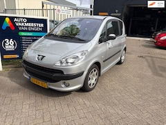 Peugeot 1007 - 1.4 Gentry