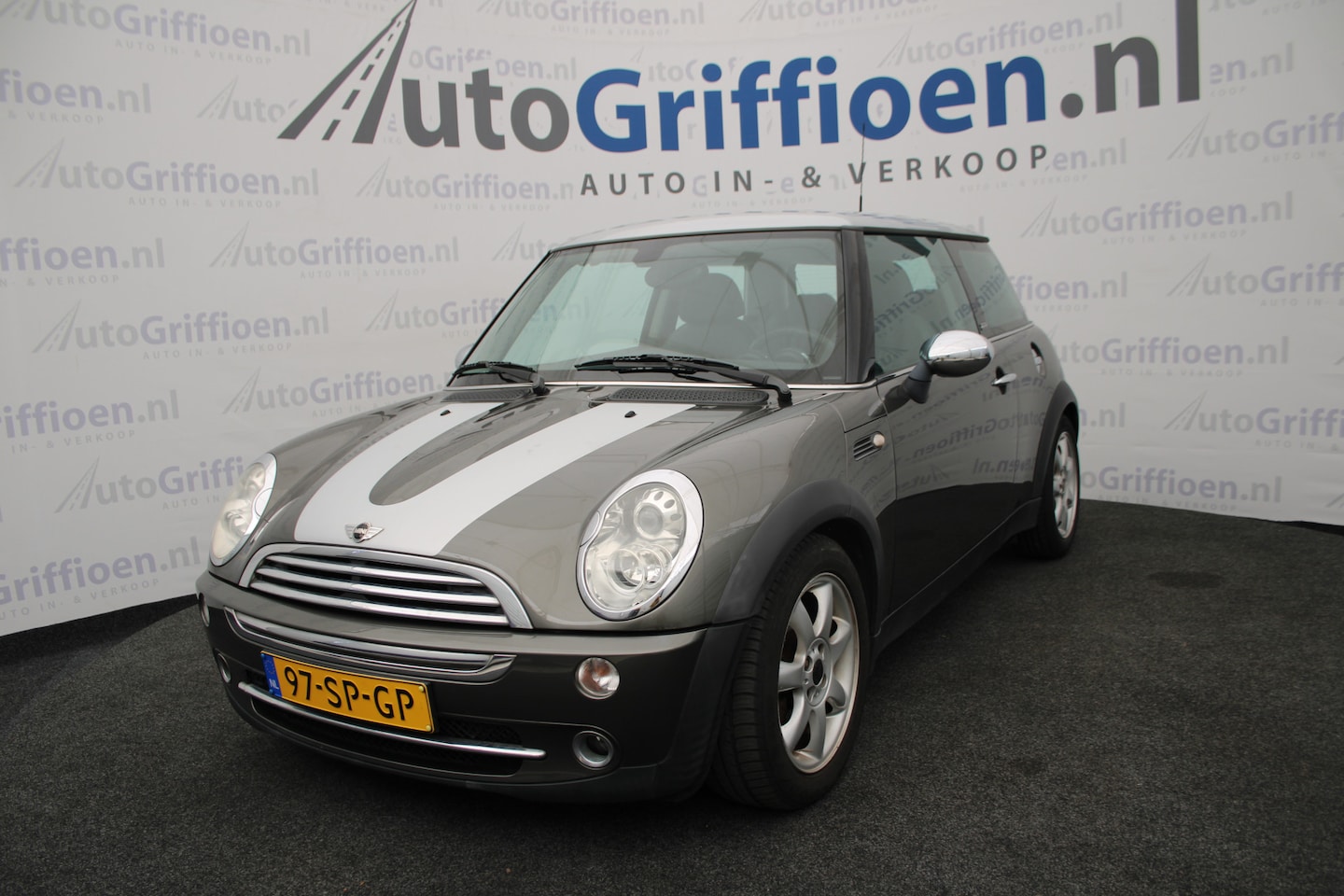 MINI Cooper - Mini 1.6 Park Lane nette hatchback met NAP - AutoWereld.nl
