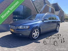 Volvo V50 - 2.0D Summum LEER AIRCO CRUISE PARK SENS MOOIE AUTO